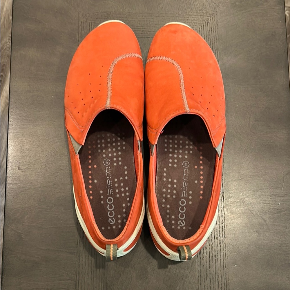 Ecco Orange Loafers Slip-Ons Minimalist Design